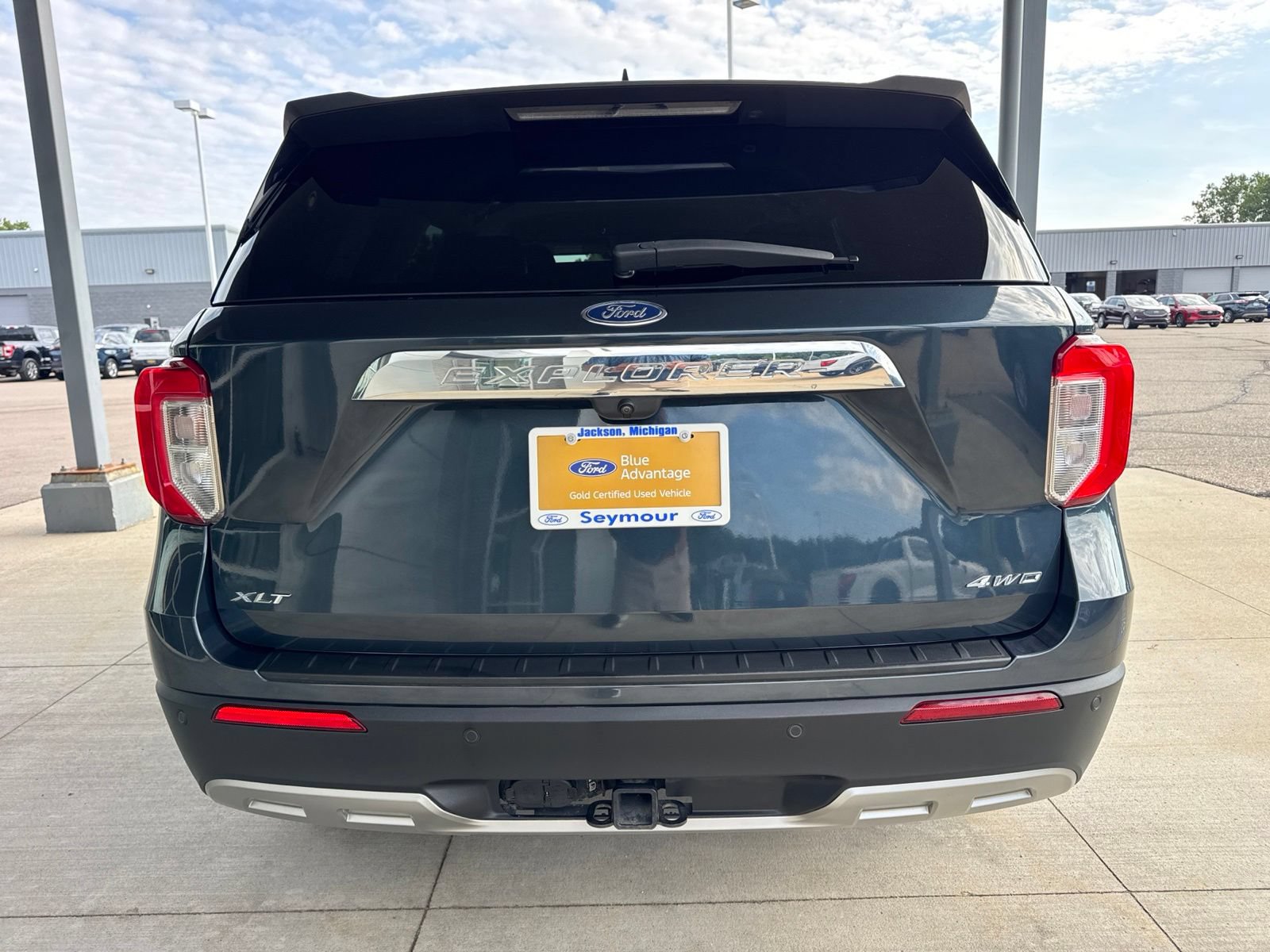 Certified 2023 Ford Explorer XLT w/ Equipment Group 202A AWD/4WD image 6