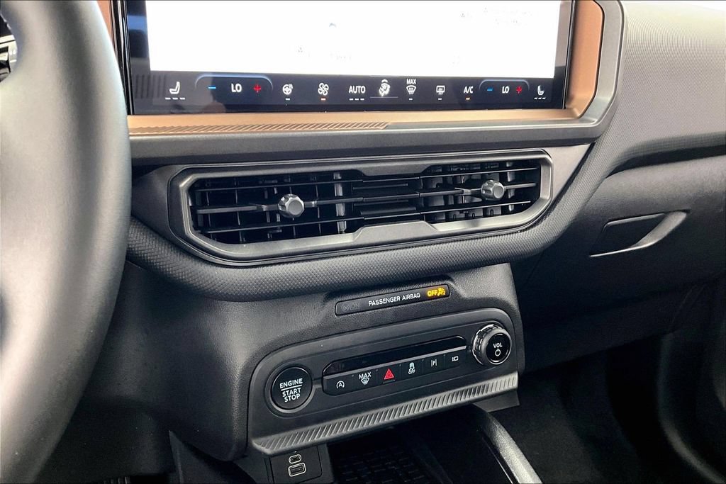 Certified 2025 Ford Bronco Sport Outer Banks w/ Outer Banks Tech Package+ AWD/4WD image 31