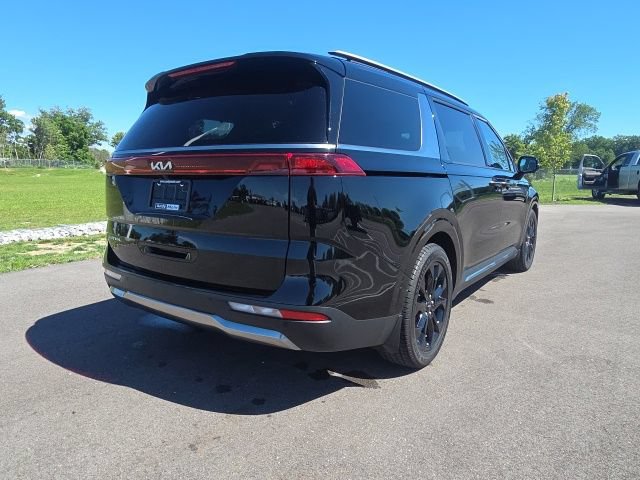 Used 2024 Kia Carnival SX FWD image 8