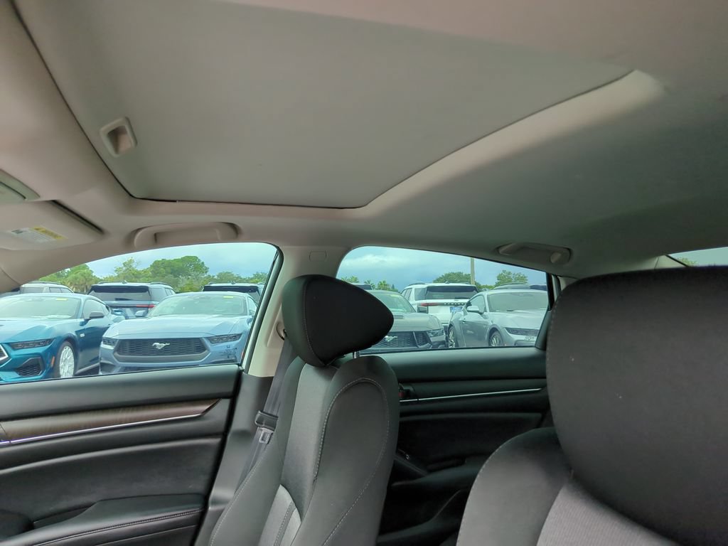 Used 2021 Honda Accord EX image 22