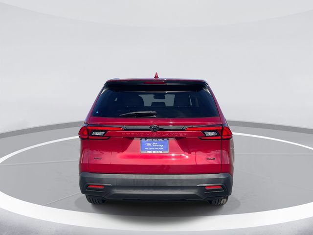 Used 2024 Toyota Grand Highlander XLE image 4