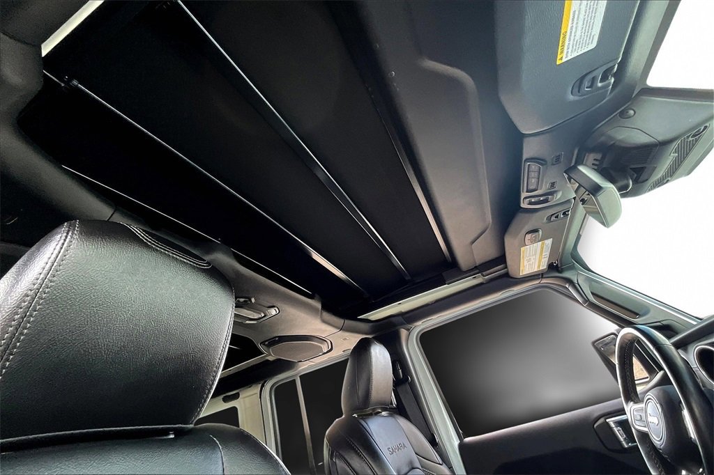 Used 2022 Jeep Wrangler Unlimited Sahara w/ Cold Weather Group image 22