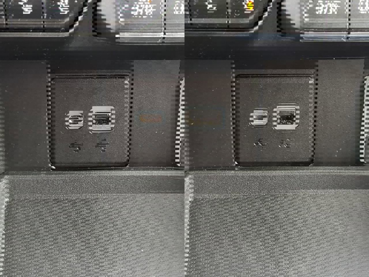 Used 2023 GMC Yukon SLT image 21