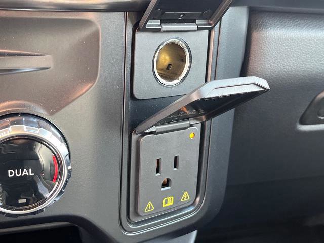 Certified 2024 Ford F250 Lariat w/ Chrome Package image 14