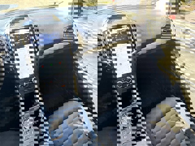 Certified 2022 Ford Edge SE w/ Black Appearance Package image 14