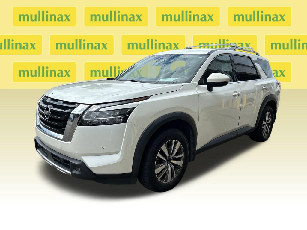 Used 2023 Nissan Pathfinder SL FWD image 6