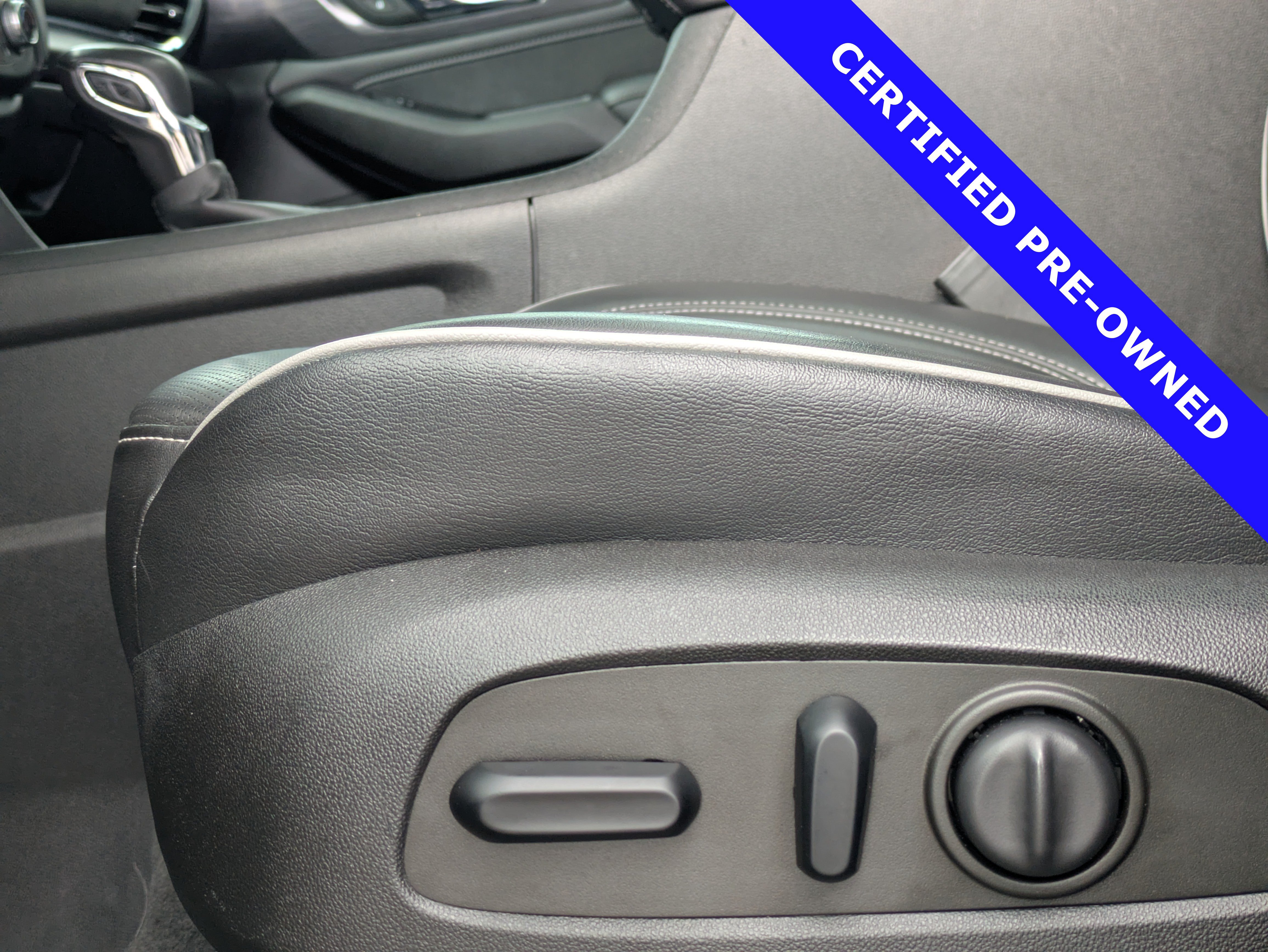 Used 2021 Chevrolet Traverse High Country FWD image 25