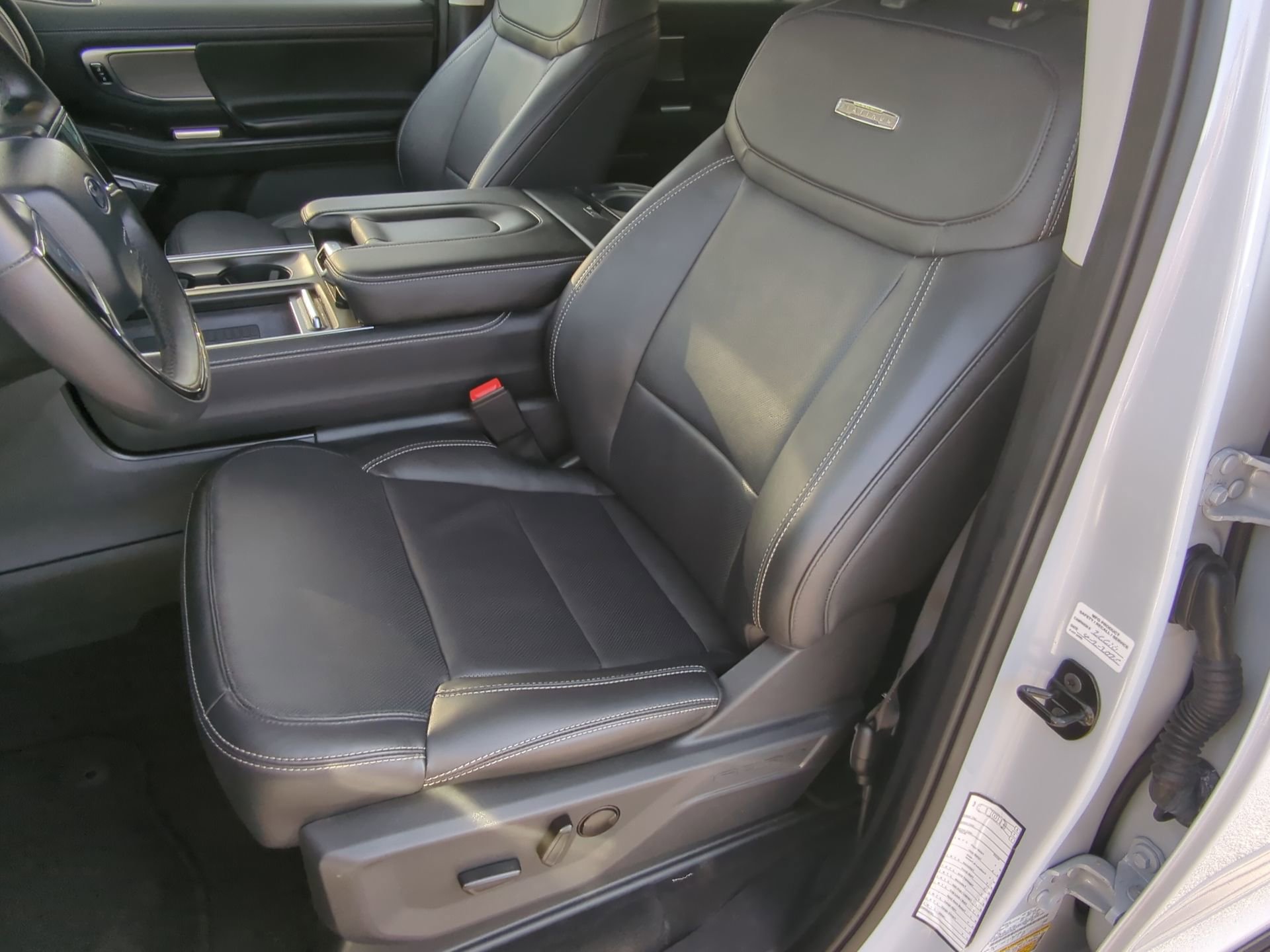 Certified 2025 Ford Expedition Platinum AWD/4WD image 58