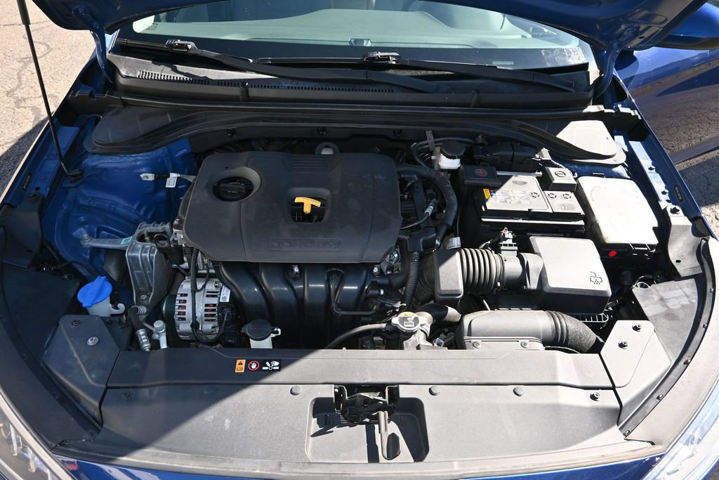 Used 2020 Hyundai Elantra SE FWD image 24