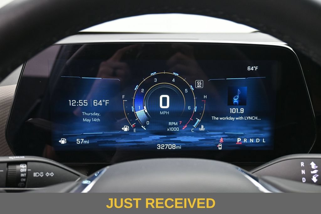Used 2025 Chevrolet Equinox LT w/ Convenience Package II FWD image 10