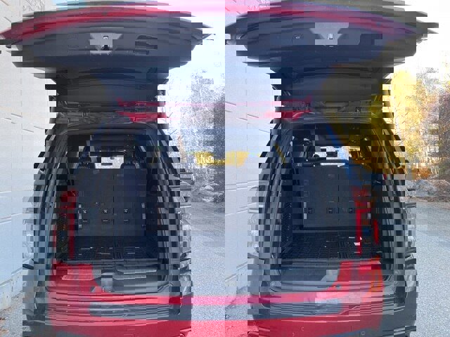 Used 2024 Chevrolet Suburban RST w/ Max Trailering Package image 10