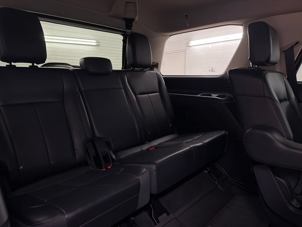 Certified 2024 Ford Expedition XLT RWD image 34