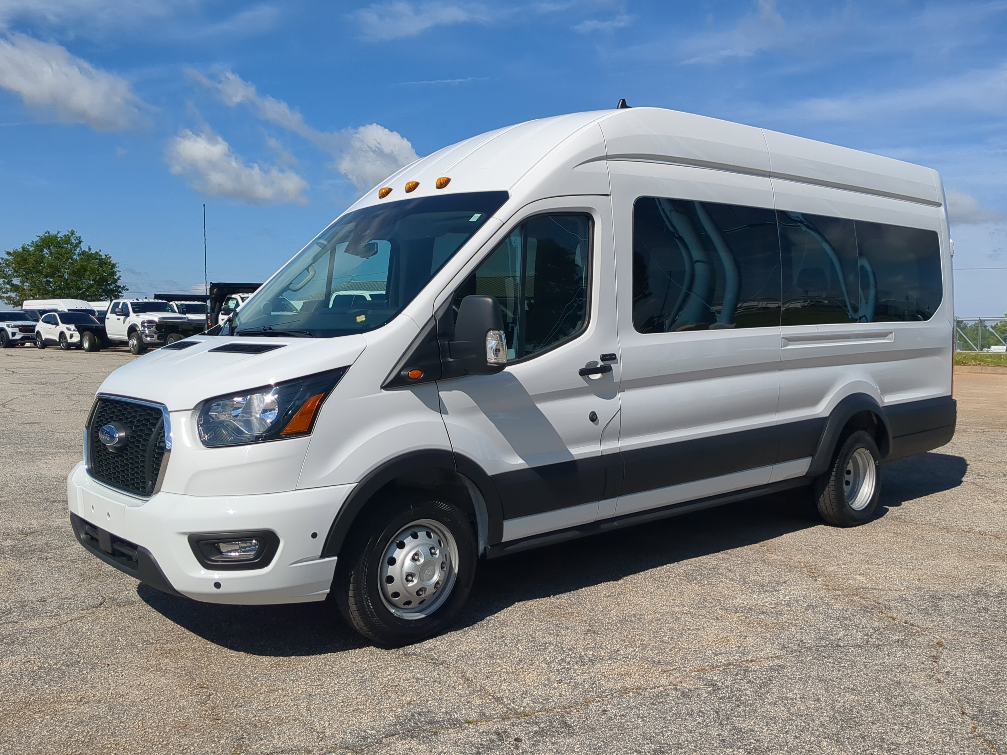 Certified 2025 Ford Transit 350 XLT RWD image 6
