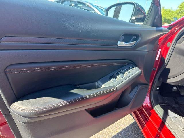 Used 2022 Nissan Altima 2.5 SR FWD image 15