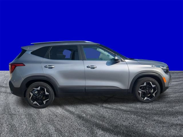 Used 2024 Kia Seltos EX FWD image 3