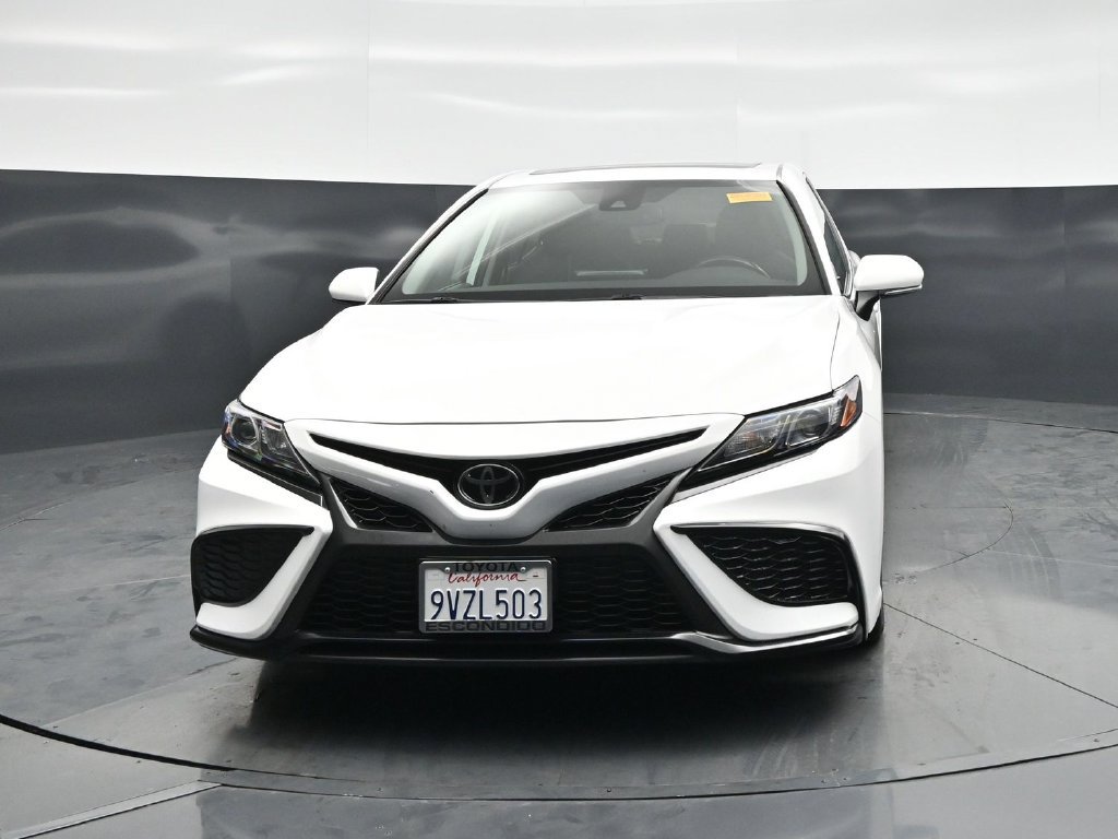 Used 2023 Toyota Camry SE w/ Cold Weather Package FWD image 19