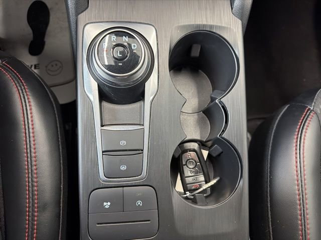 Certified 2025 Ford Escape ST-Line Select AWD/4WD image 24