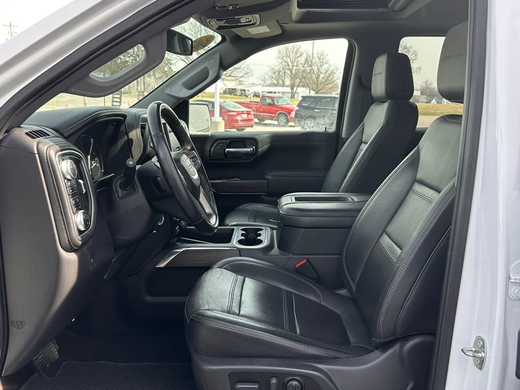 Used 2022 GMC Sierra 1500 Denali w/ Driver Alert Package II AWD/4WD image 11