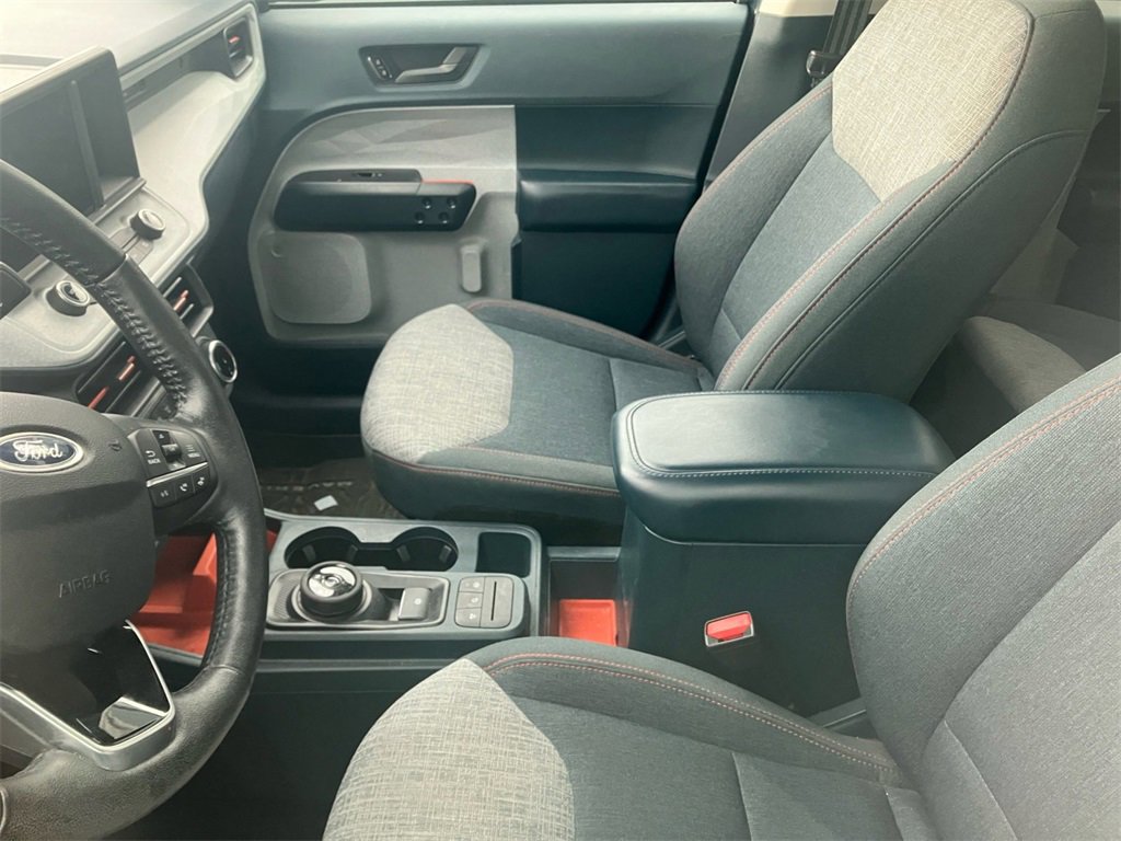 Certified 2022 Ford Maverick XLT w/ XLT Luxury Package image 4