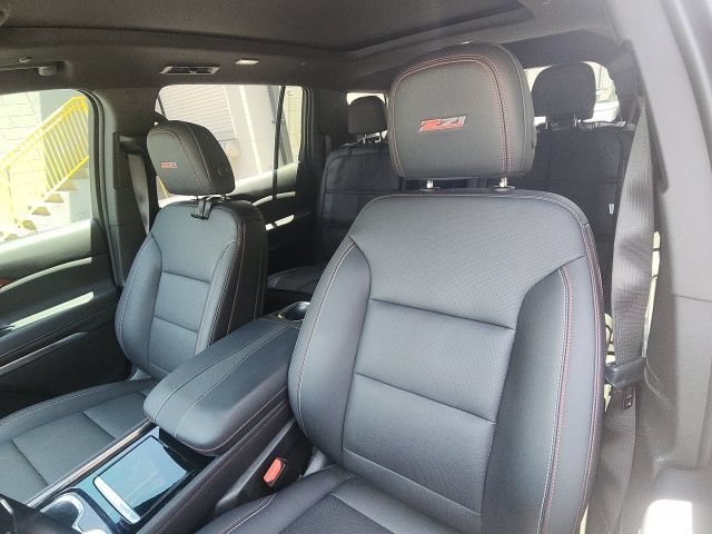 Used 2025 Chevrolet Traverse Z71 w/ Enhanced Driving Package AWD/4WD image 10