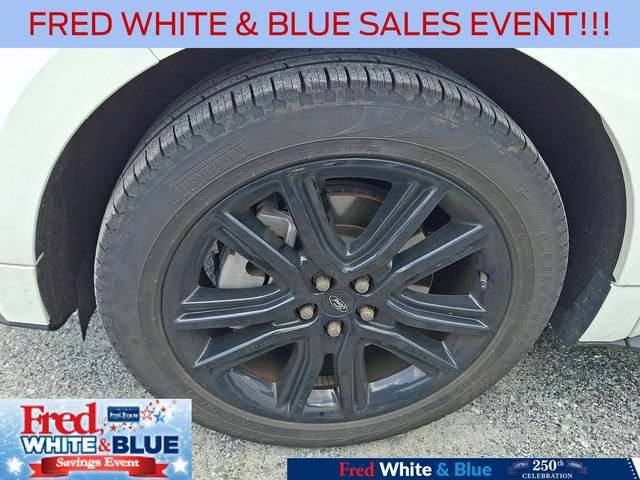 Certified 2024 Ford Edge ST-Line AWD/4WD image 4