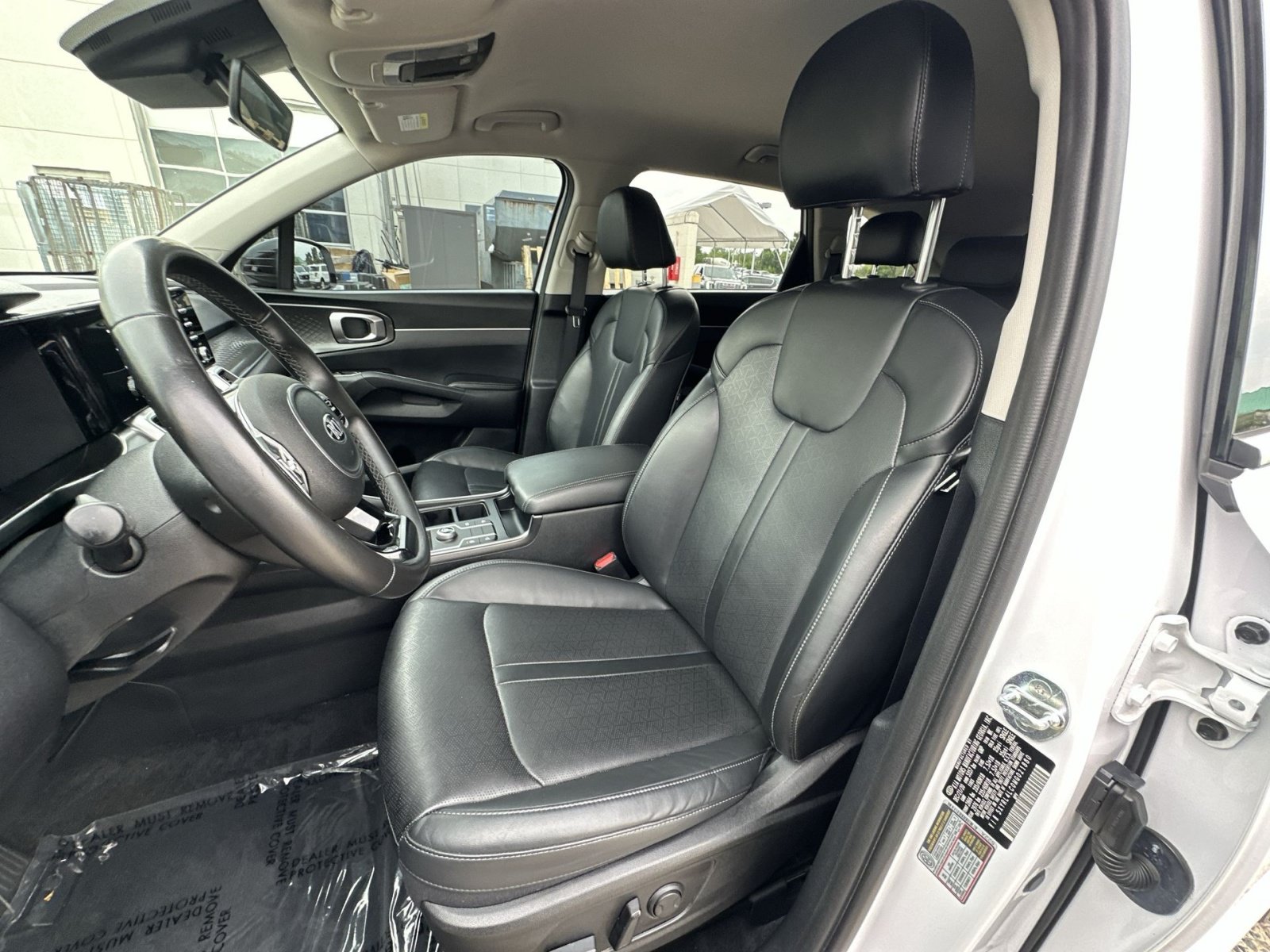 Used 2021 Kia Sorento S FWD image 21