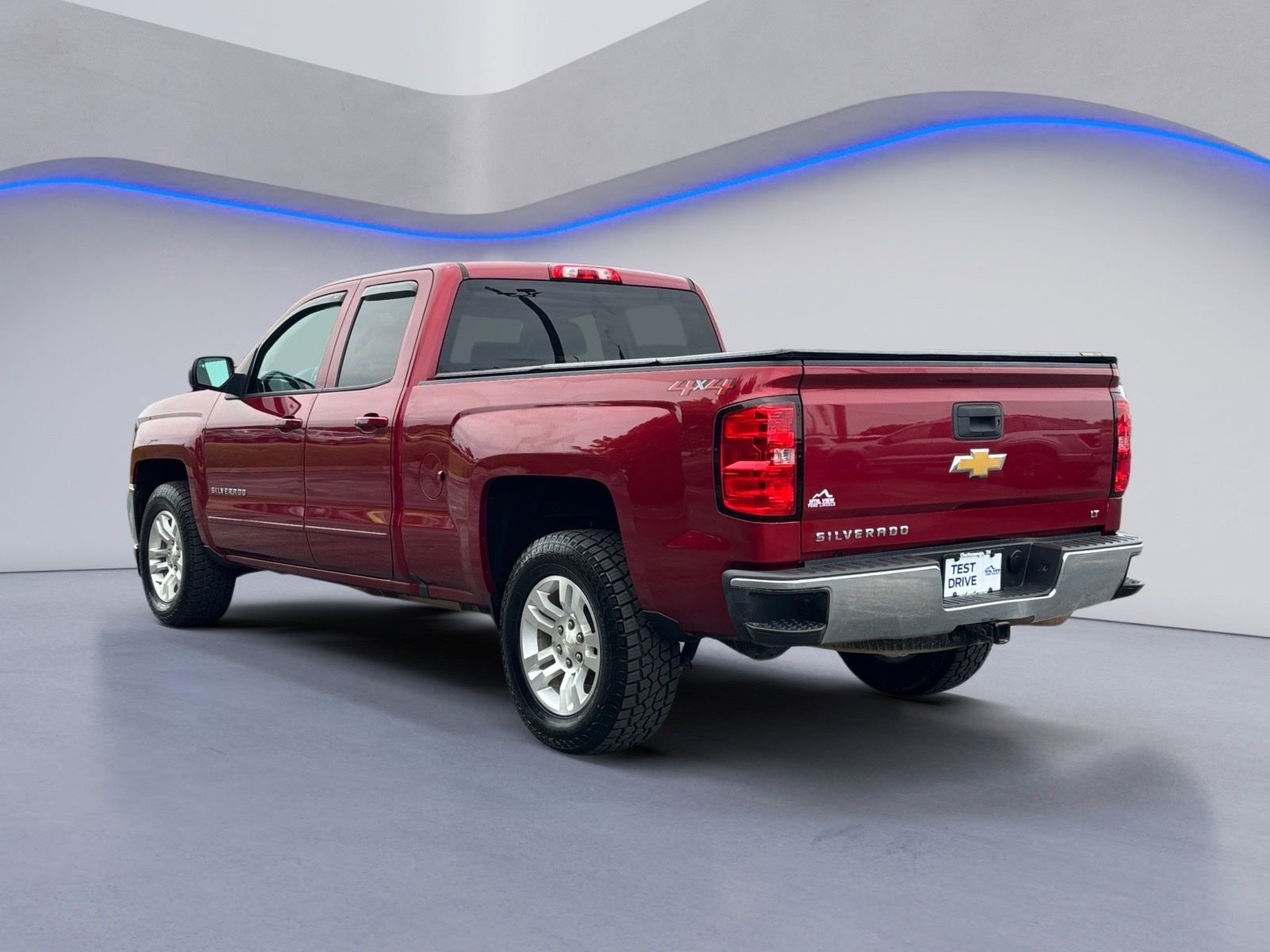 Used 2018 Chevrolet Silverado 1500 LT w/ All Star Edition AWD/4WD image 3