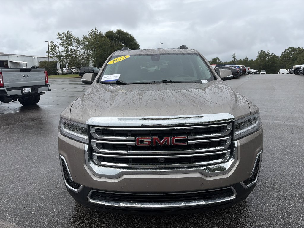 Used 2023 GMC Acadia SLT w/ Technology Package FWD image 10