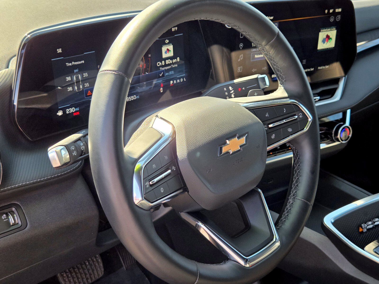 Used 2026 Chevrolet Equinox LT w/ Convenience Package II FWD image 18