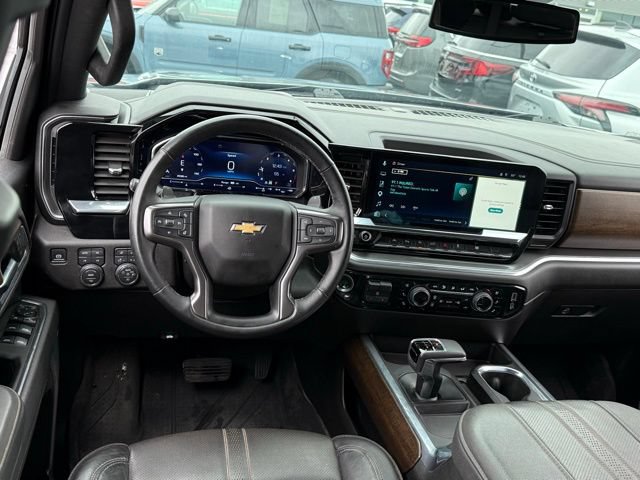 Used 2025 Chevrolet Silverado 1500 High Country AWD/4WD image 8