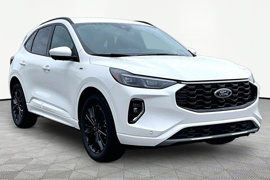 Certified 2023 Ford Escape ST-Line Elite AWD/4WD image 12