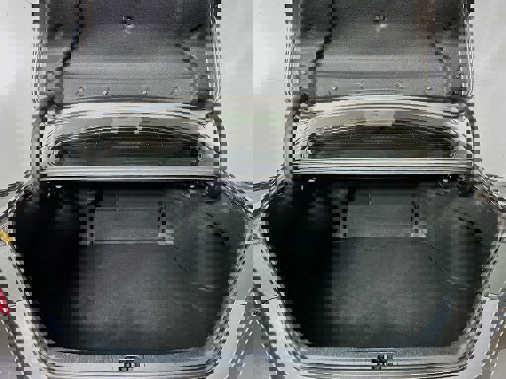 Used 2022 Toyota Camry LE image 20