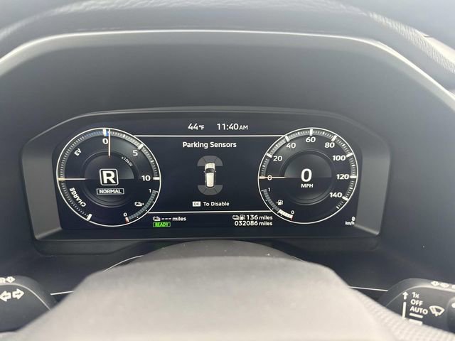 Used 2024 Mitsubishi Outlander 4WD Plug-In Hybrid image 34