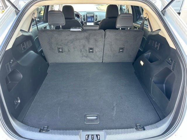 Certified 2023 Ford Edge SE image 15