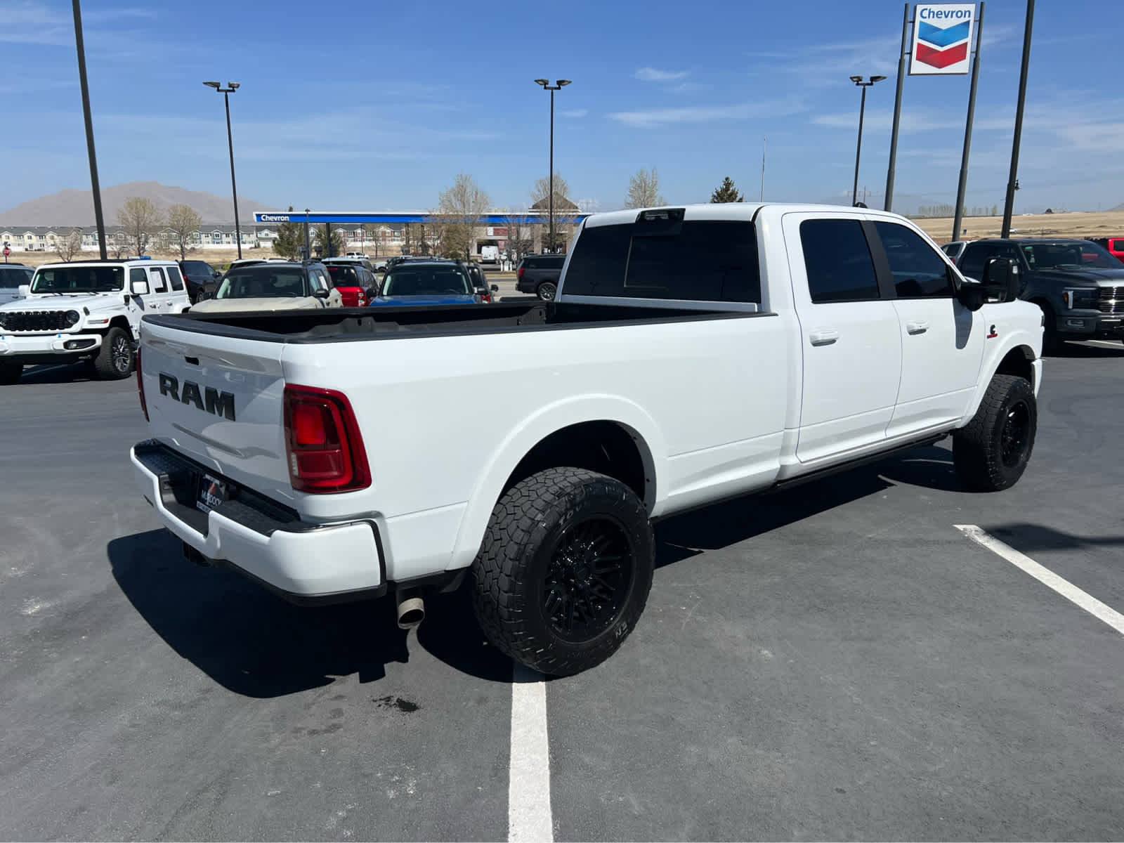 Used 2025 RAM 3500 Limited image 7