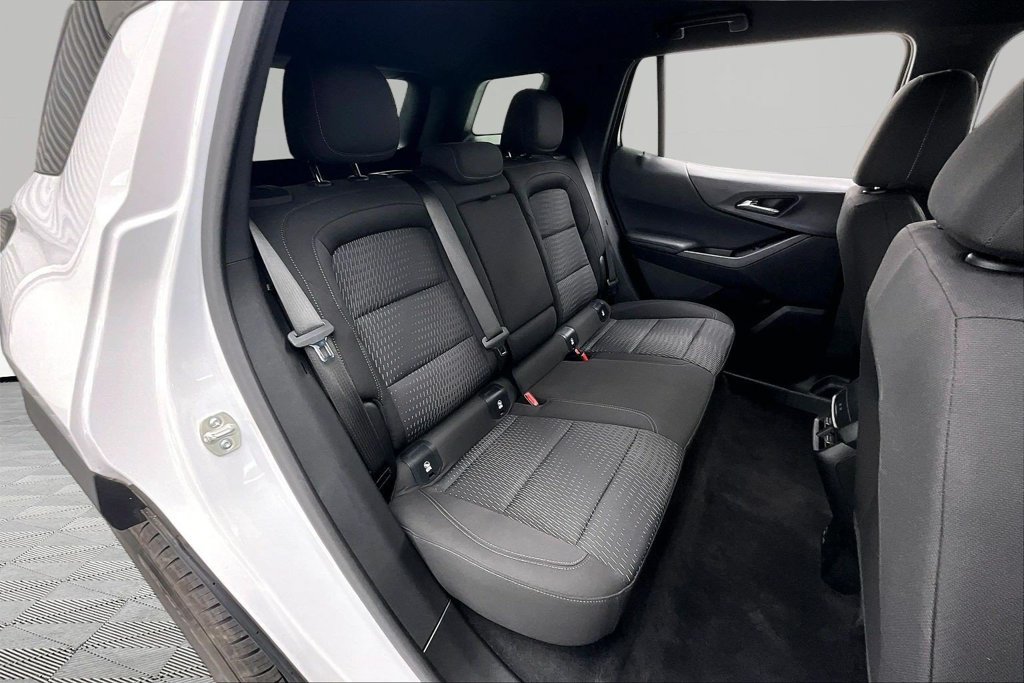 Used 2025 Chevrolet Equinox LT AWD/4WD image 27