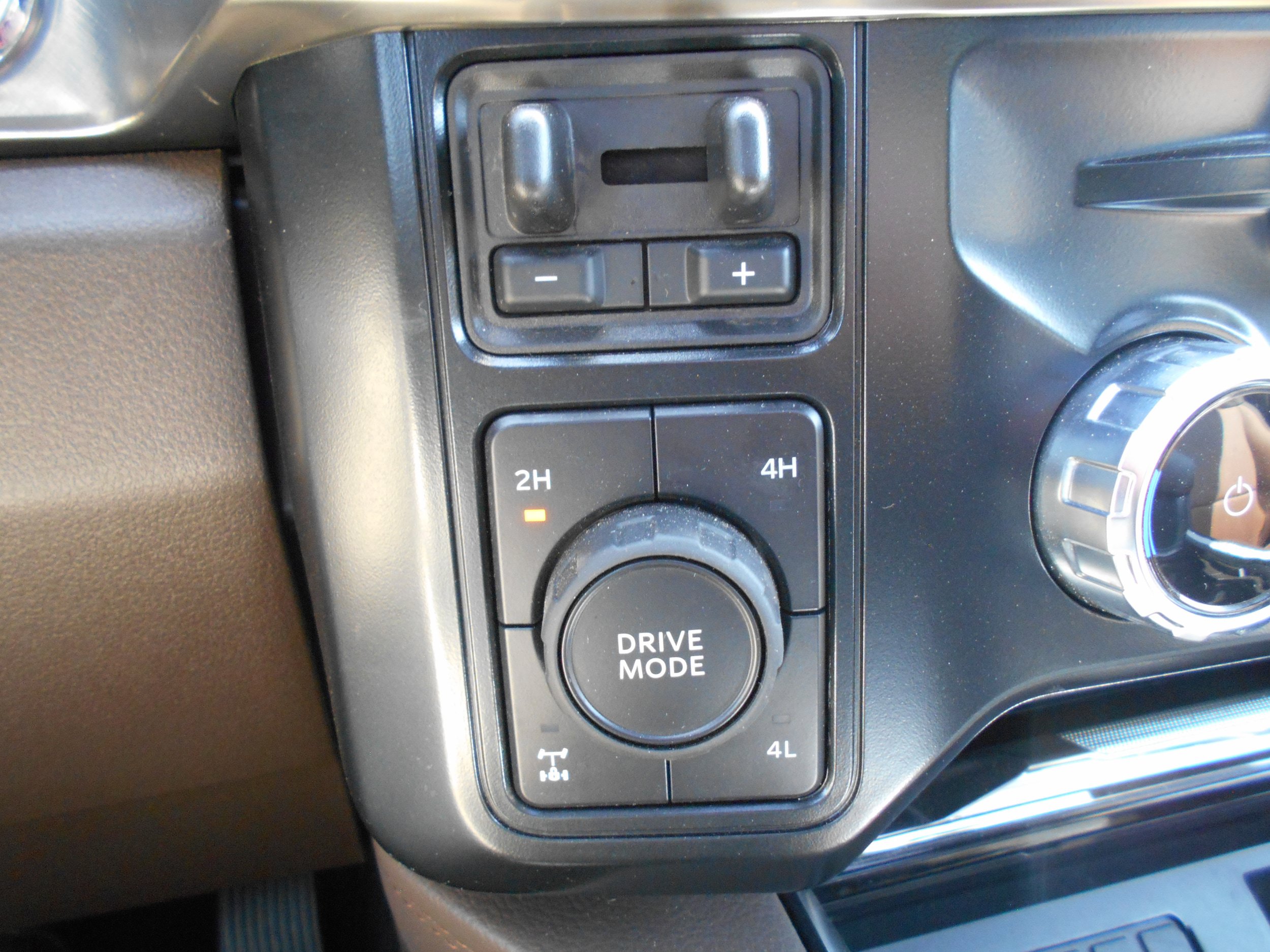 Certified 2026 Ford F350 King Ranch AWD/4WD image 19