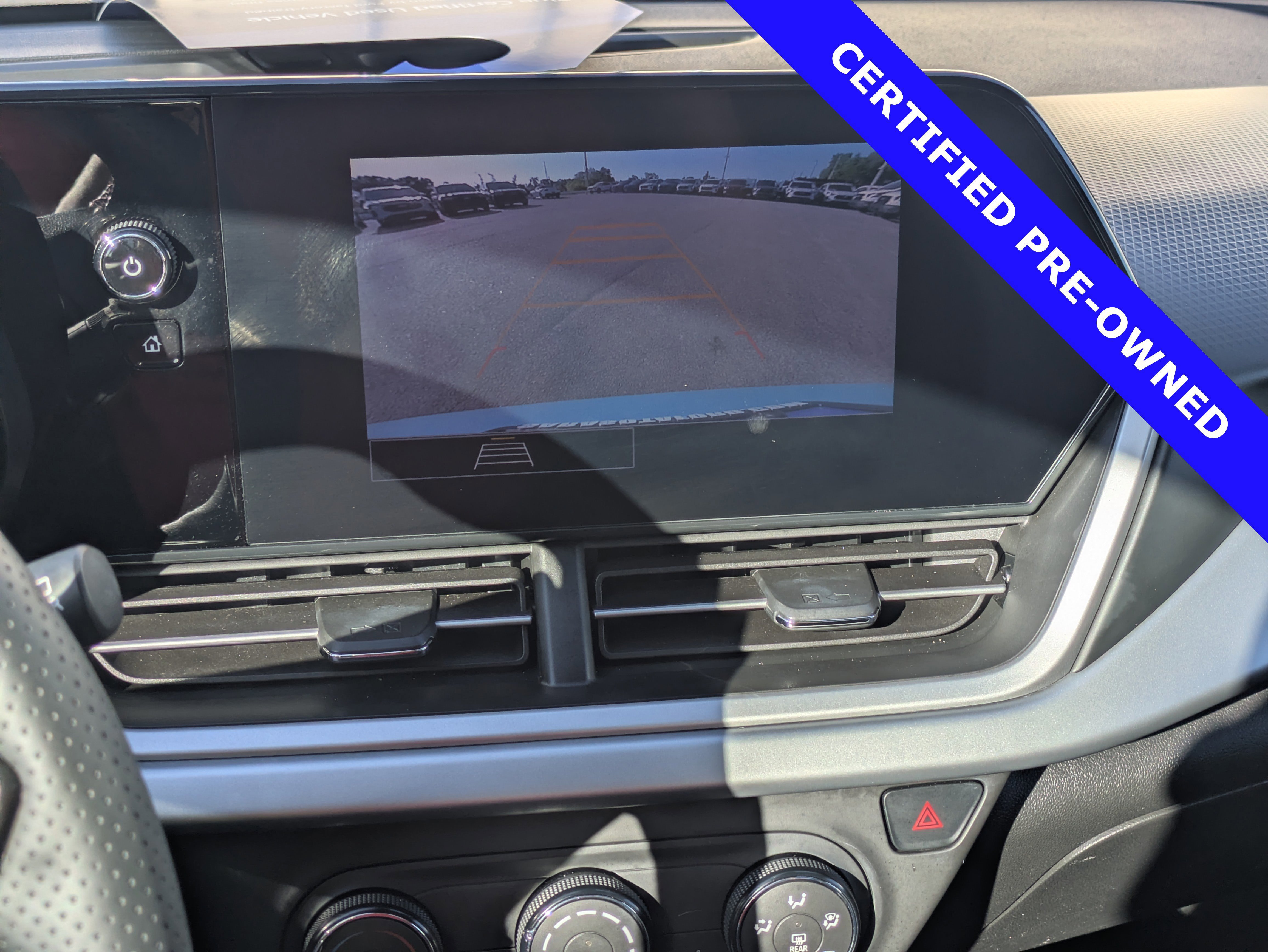 Used 2024 Chevrolet Trax RS w/ Driver Confidence Package FWD image 30