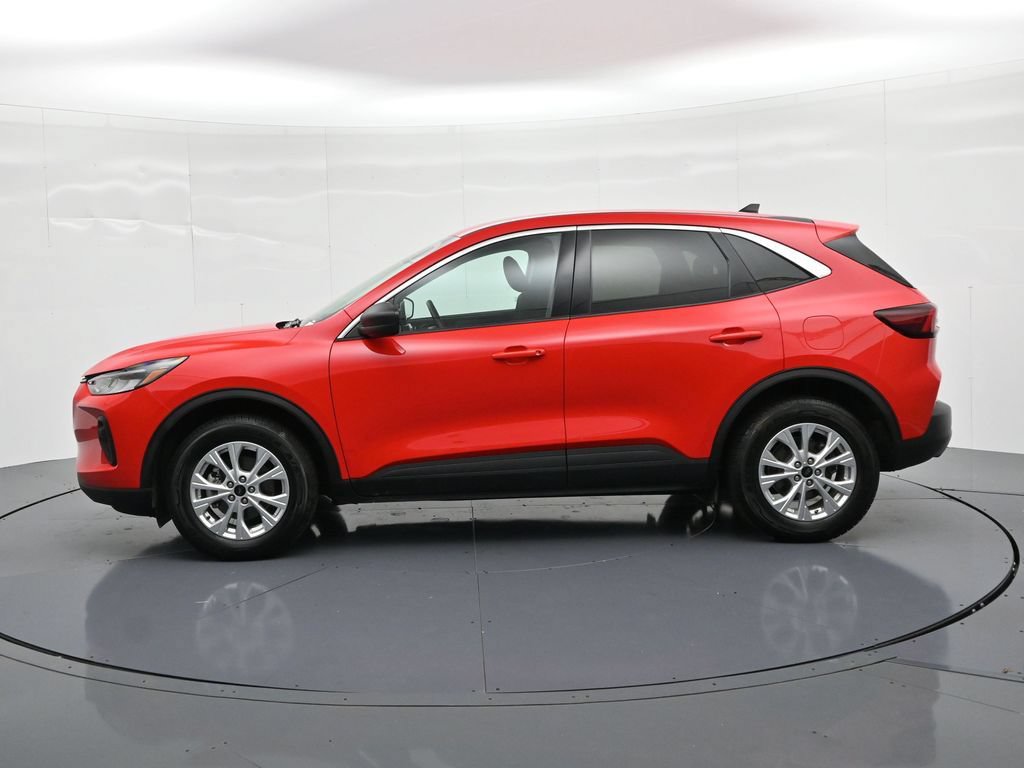 Certified 2024 Ford Escape Active AWD/4WD image 9