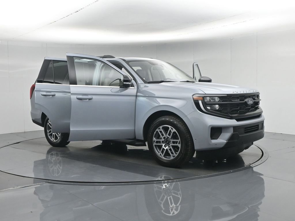 Certified 2025 Ford Expedition Active AWD/4WD image 59