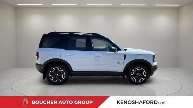 Certified 2021 Ford Bronco Sport Outer Banks w/ Outer Banks Package AWD/4WD image 4