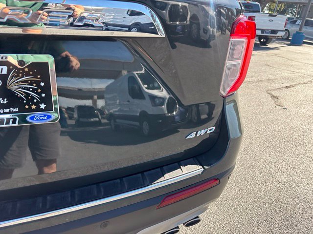 Certified 2023 Ford Explorer King Ranch w/ Technology Package AWD/4WD image 8