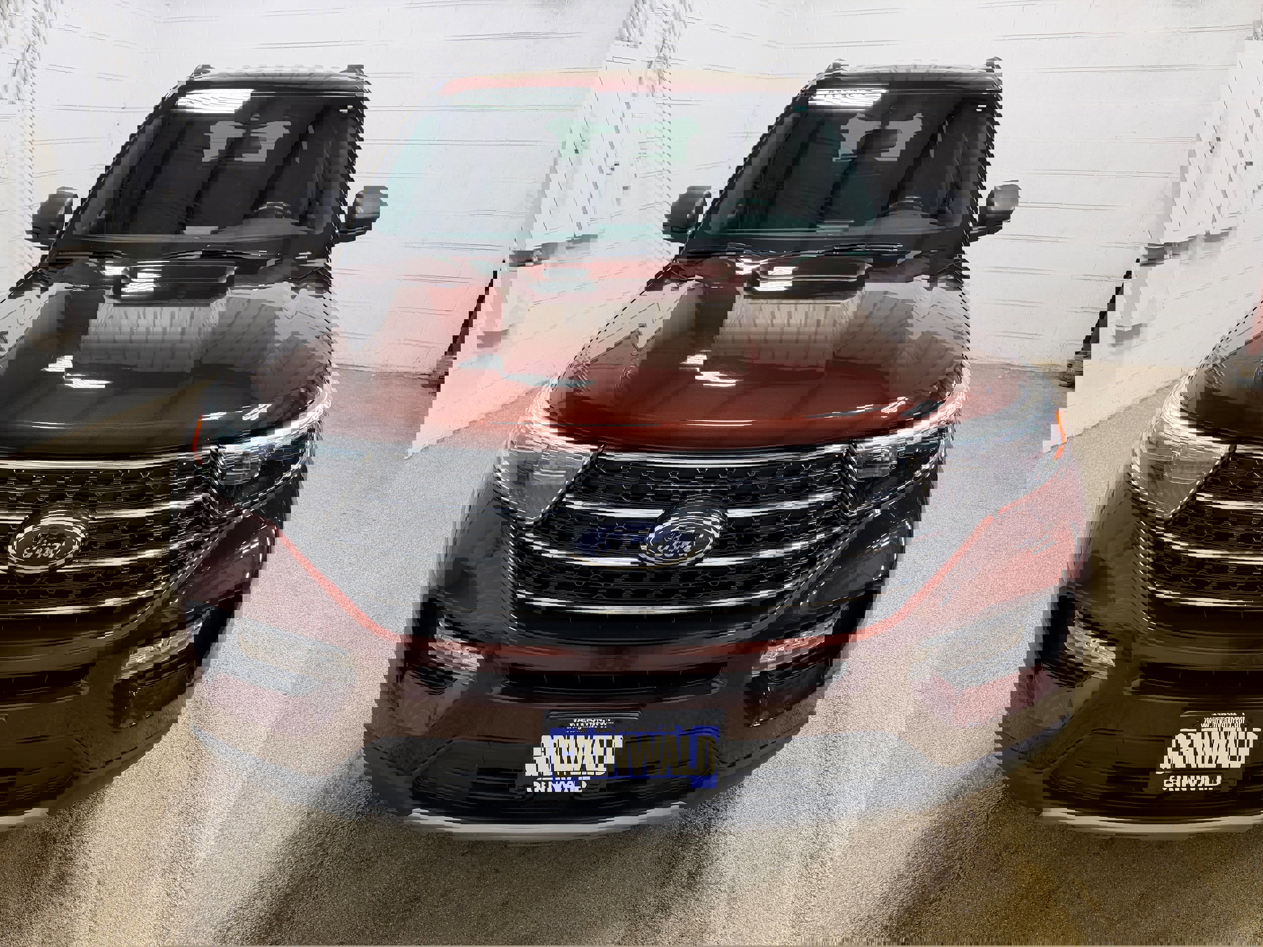 Certified 2020 Ford Explorer XLT w/ Equipment Group 202A image 9