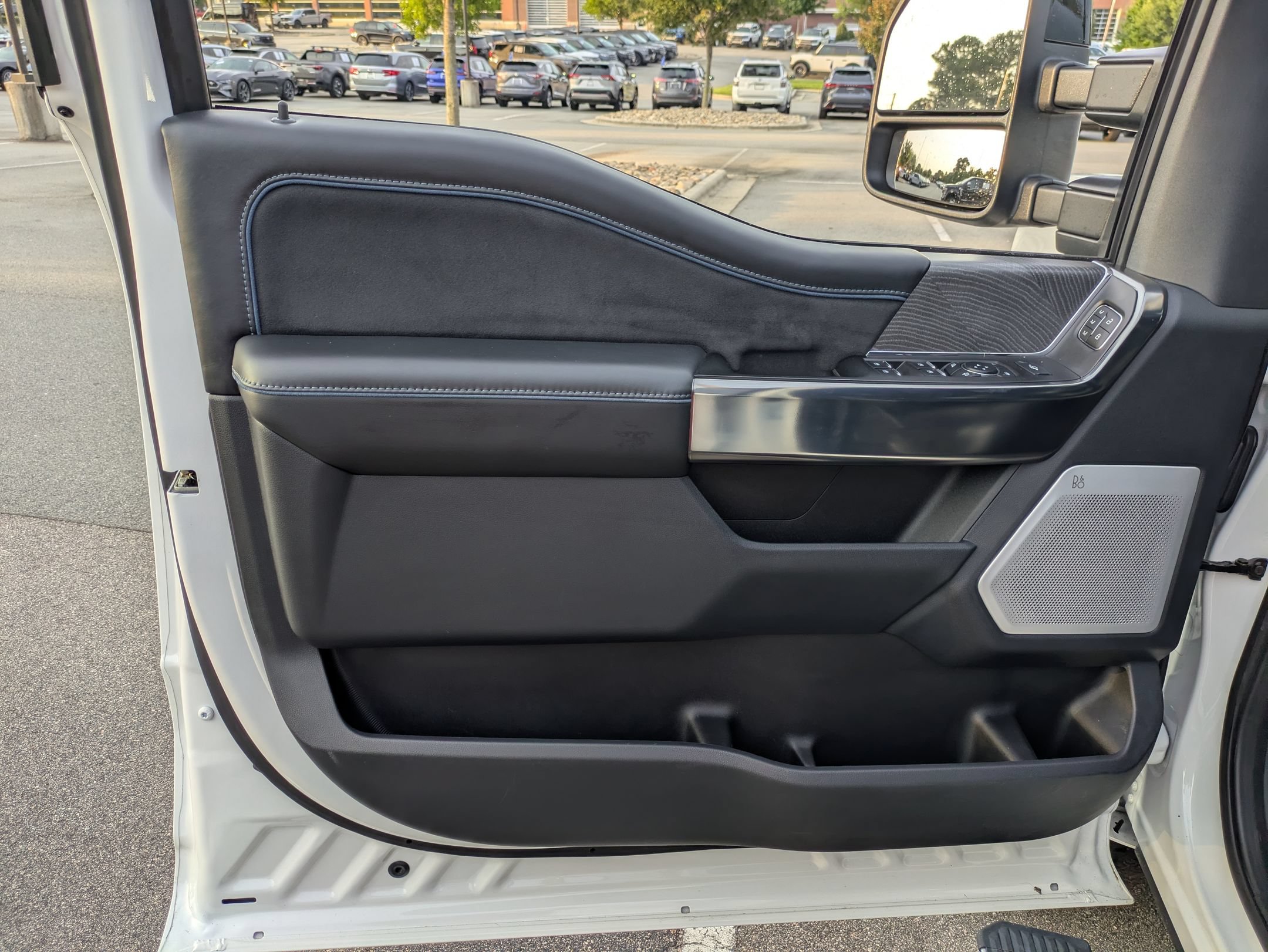 Certified 2025 Ford F250 Platinum AWD/4WD image 16