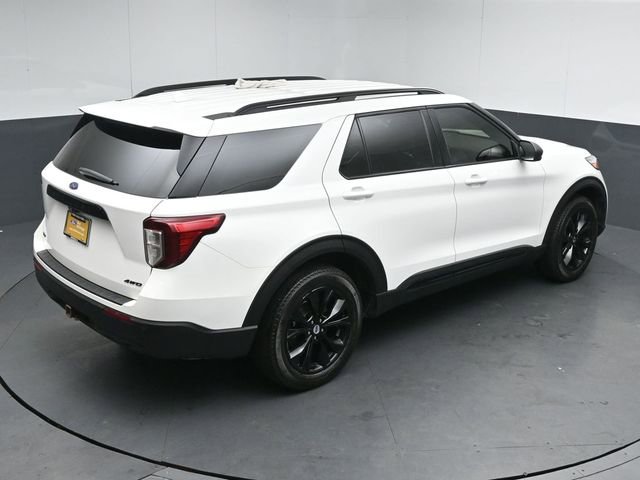 Certified 2022 Ford Explorer XLT w/ Equipment Group 202A AWD/4WD image 51