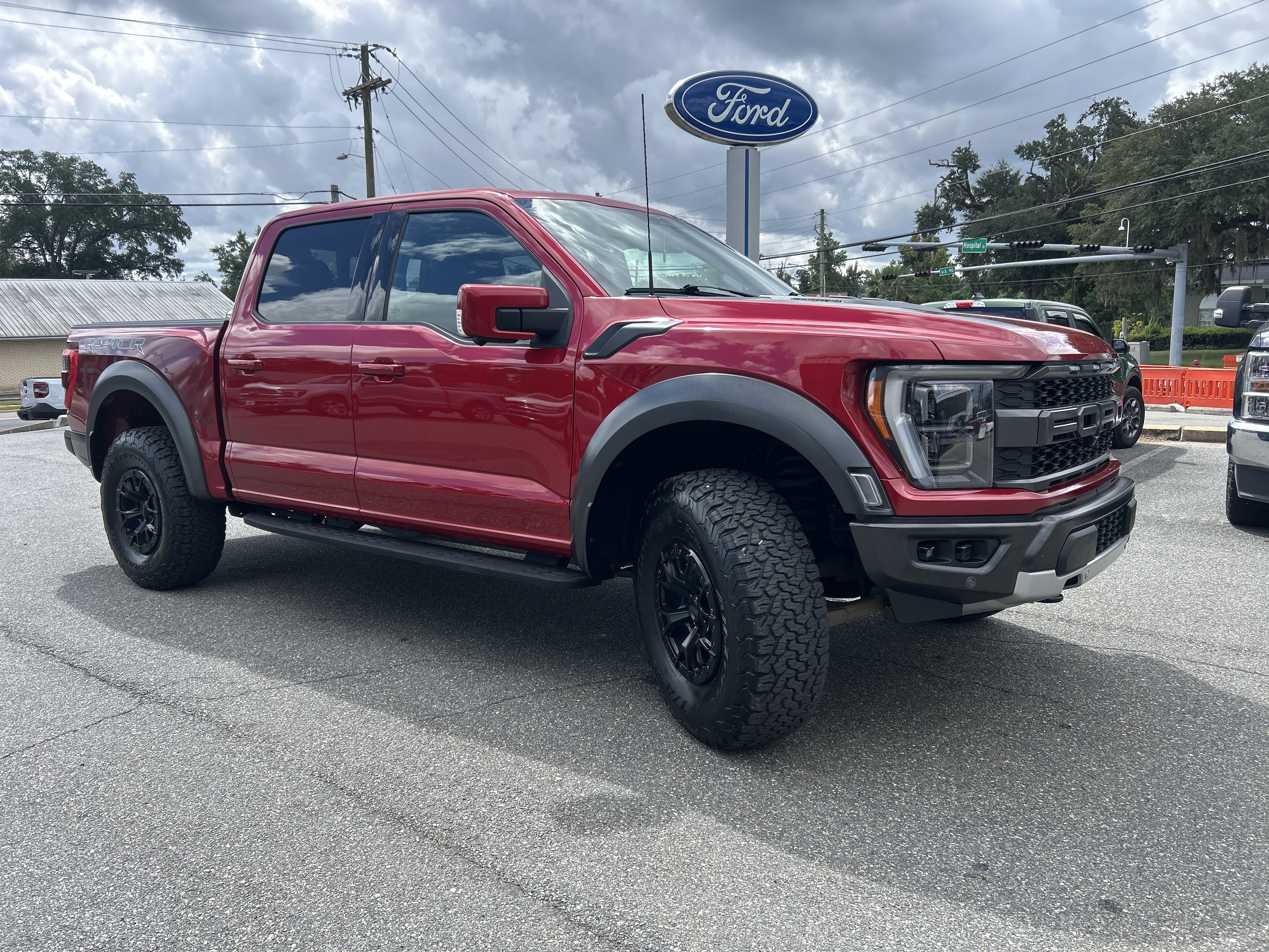 Certified 2023 Ford F150 Raptor w/ Raptor 37 Performance Package AWD/4WD image 1