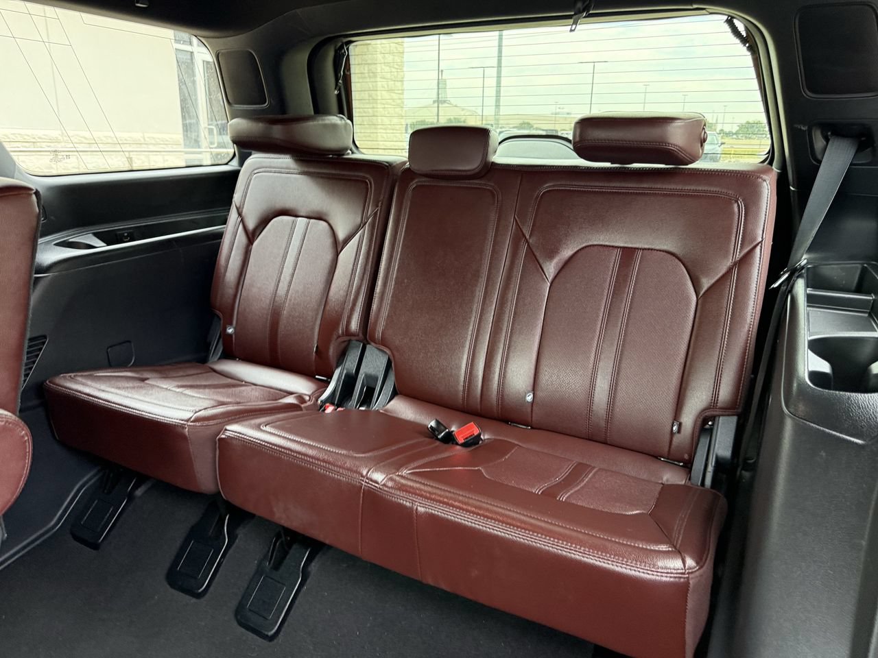 Certified 2024 Ford Expedition Limited RWD image 28