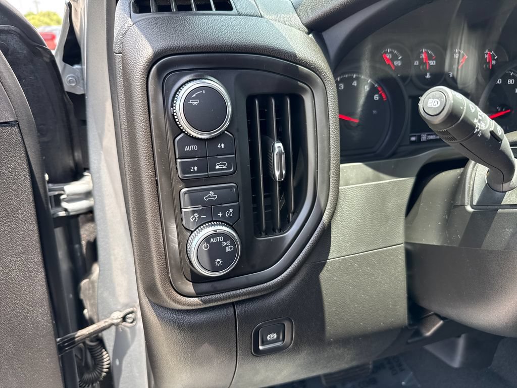 Used 2025 GMC Sierra 1500 Pro w/ Graphite Edition AWD/4WD image 13