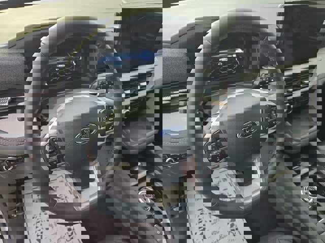 Certified 2025 Ford Explorer Active w/ Active Comfort Package image 17