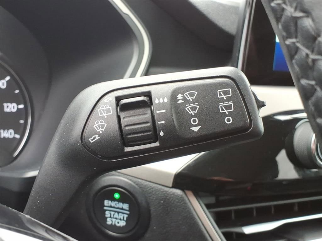 Certified 2022 Ford Escape SEL image 22